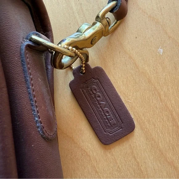 Vintage Coach Brown Crossbody Bag - Picture 2 of 12